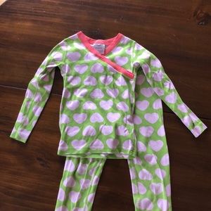 Hanna Andersson pink & green pajamas in size 5